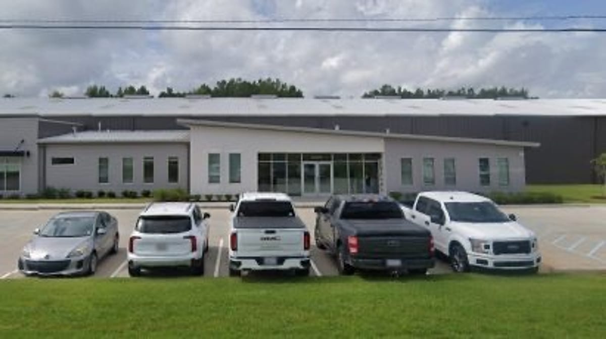 Gulf Coast Cabinetry: Fabrication & office space