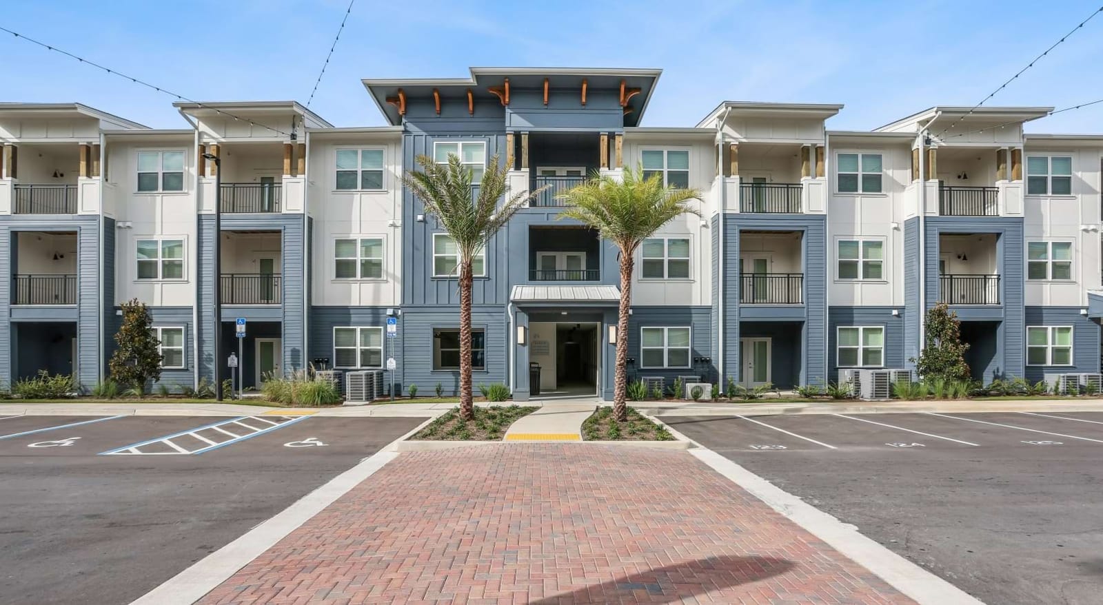 Parks at Pensacola: 96 units, 2 buildings, 3 stories